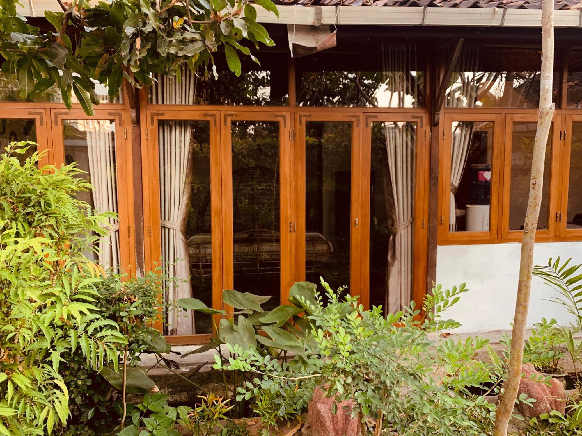 Yoga Lover Yogyakarta Exterior foto